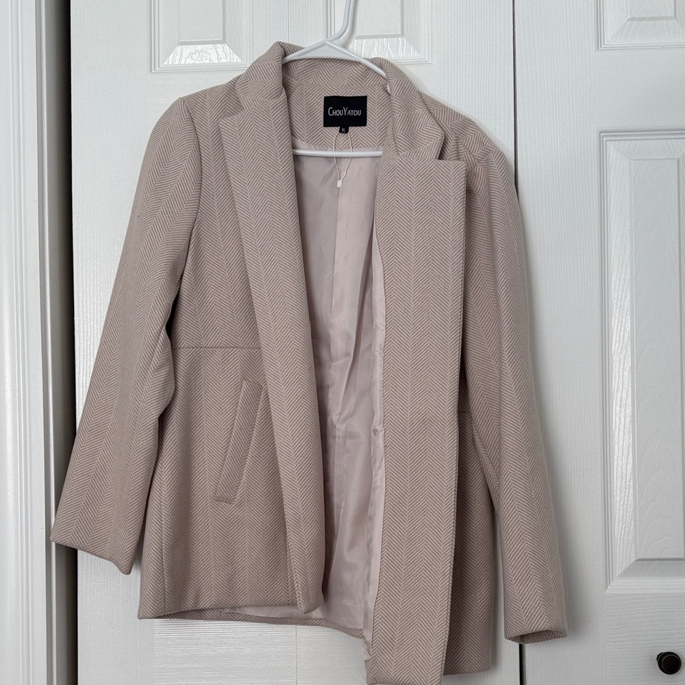 Giorgio Women's Beige Blazer Jacket